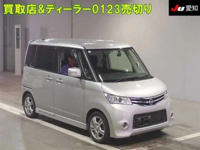 NISSAN ROOX — фото