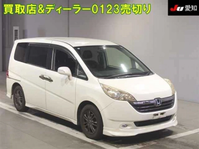 HONDA STEPWGN — фото