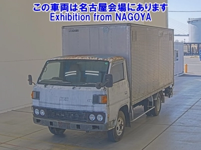 MITSUBISHI CANTER — фото