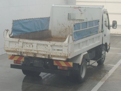 HINO DUTRO — фото