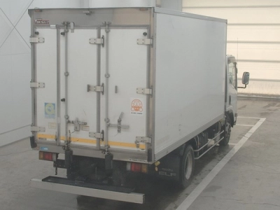 ISUZU ELF — фото