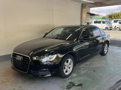 AUDI A6 — фото