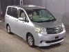 TOYOTA NOAH — фото