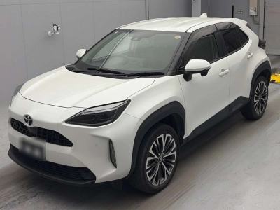 TOYOTA YARIS CROSS — фото