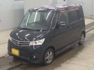 NISSAN ROOX — фото