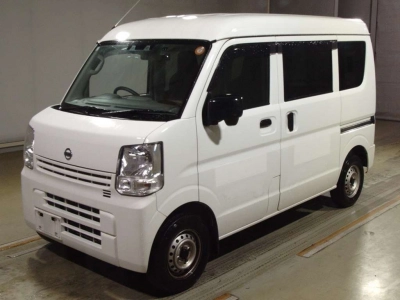 NISSAN NV100 CLIPPER — фото