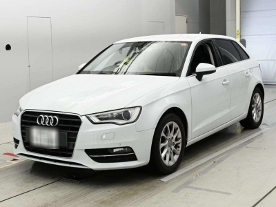 AUDI A3 — фото