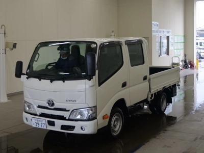 TOYOTA DYNA — фото