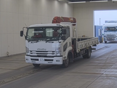 ISUZU FORWARD — фото