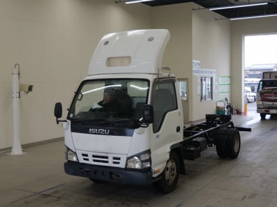 ISUZU ELF — фото