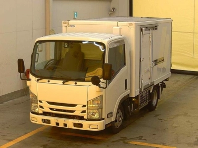 ISUZU ELF — фото