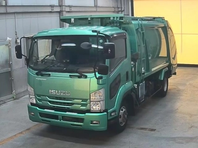 ISUZU FORWARD — фото
