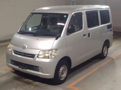 TOYOTA TOWN ACE VAN — фото