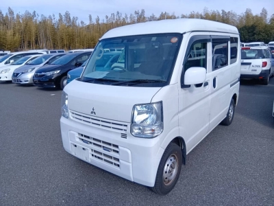 MITSUBISHI MINICAB — фото