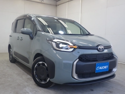 TOYOTA SIENTA — фото