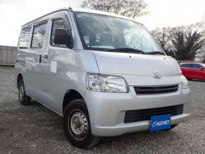 TOYOTA TOWN ACE VAN — фото