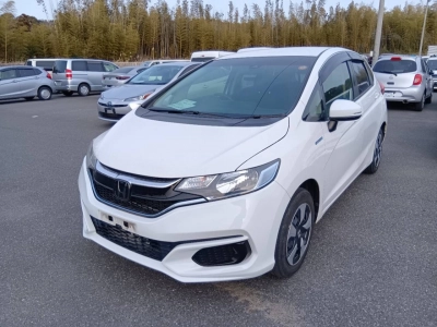 HONDA FIT HYBRID — фото