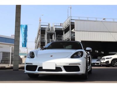 PORSCHE 718 BOXSTER — фото