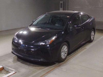 TOYOTA PRIUS — фото