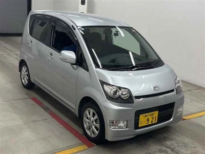 DAIHATSU MOVE — фото