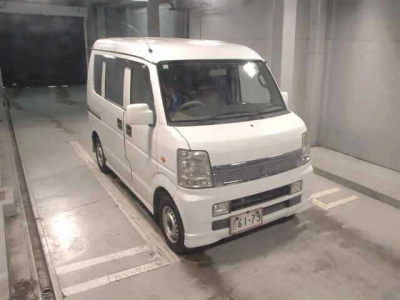 NISSAN NV100 CLIPPER — фото