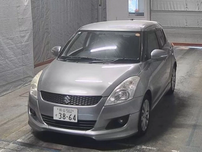 SUZUKI SWIFT — фото