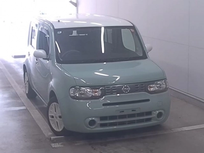 NISSAN CUBE — фото