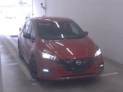 NISSAN LEAF — фото