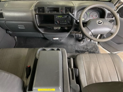 MAZDA BONGO VAN — фото