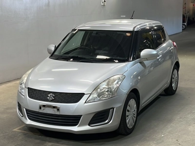 SUZUKI SWIFT — фото