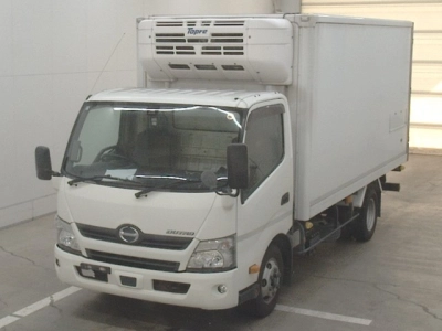 HINO DUTRO — фото
