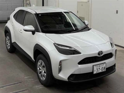 TOYOTA YARIS CROSS — фото