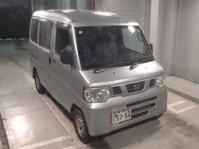 NISSAN NV100 CLIPPER — фото