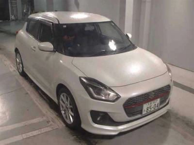 SUZUKI SWIFT — фото