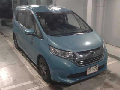 HONDA FREED — фото