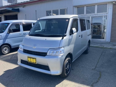 TOYOTA TOWN ACE VAN — фото