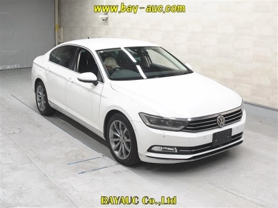 VOLKSWAGEN PASSAT — фото