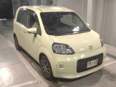 TOYOTA PORTE — фото