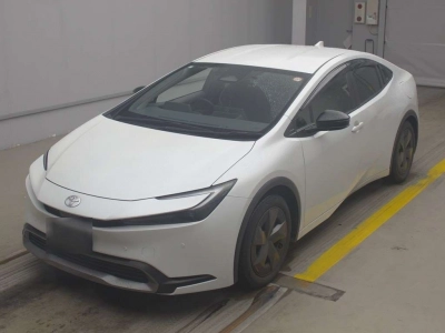TOYOTA PRIUS — фото