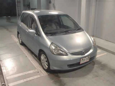 HONDA FIT — фото