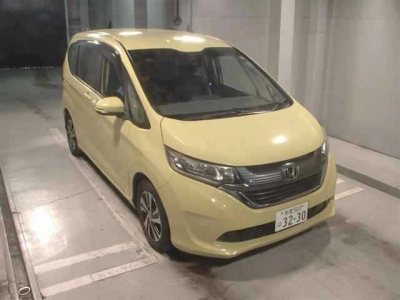 HONDA FREED — фото