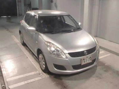 SUZUKI SWIFT — фото