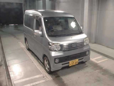 DAIHATSU ATRAI WAGON — фото