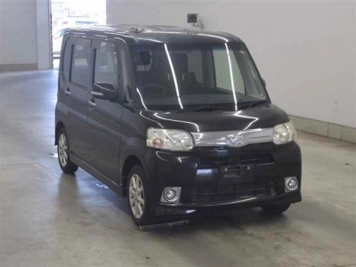DAIHATSU TANTO — фото