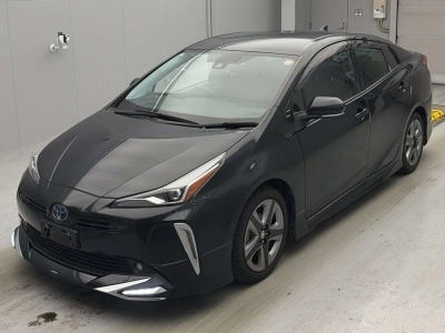 TOYOTA PRIUS — фото