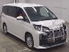 TOYOTA NOAH — фото
