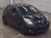 TOYOTA VITZ — фото