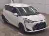 TOYOTA SIENTA — фото
