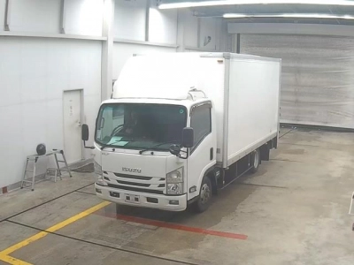 ISUZU ELF — фото