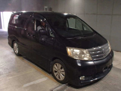 TOYOTA ALPHARD — фото